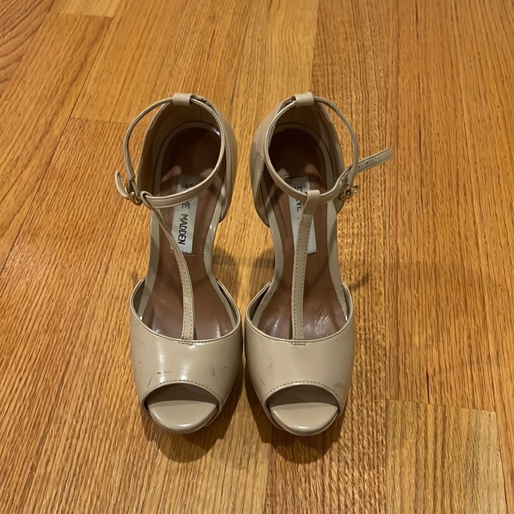 Steven madden tan heels
